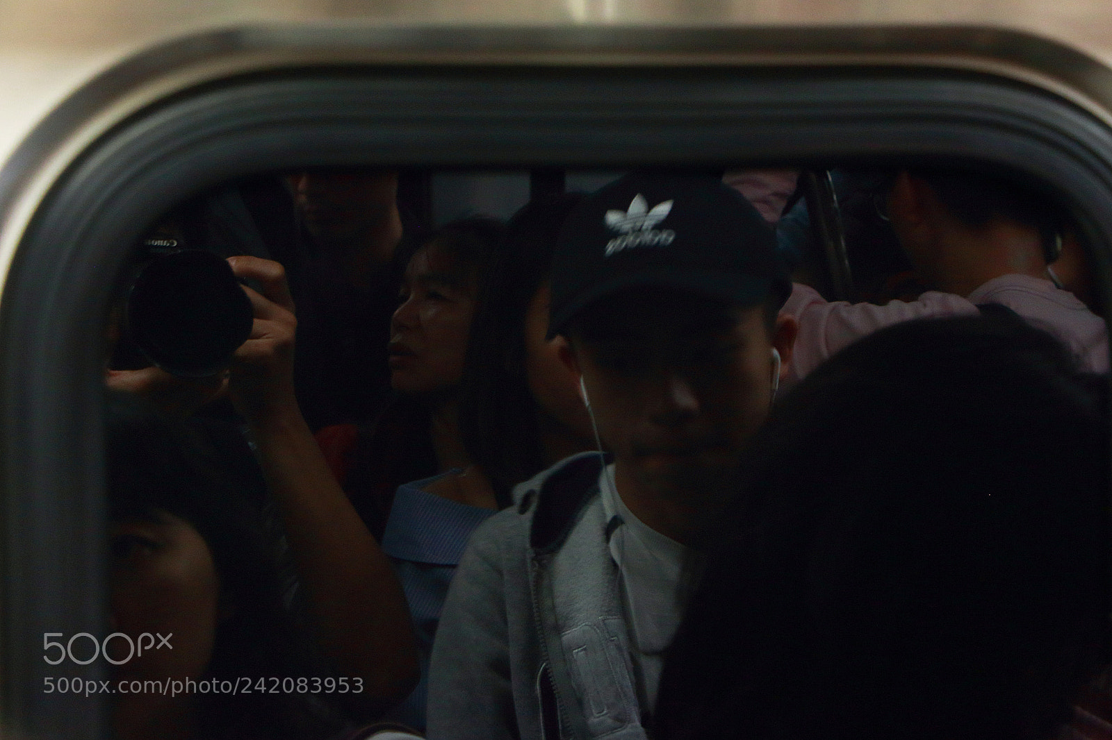 Canon EOS 650D (EOS Rebel T4i / EOS Kiss X6i) sample photo. #commuters photography