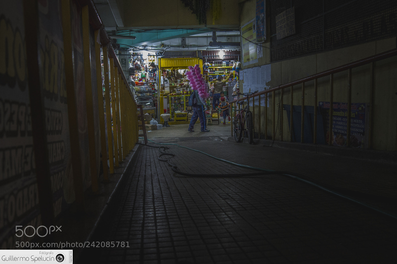 Sony SLT-A37 sample photo. Surquillo market photography