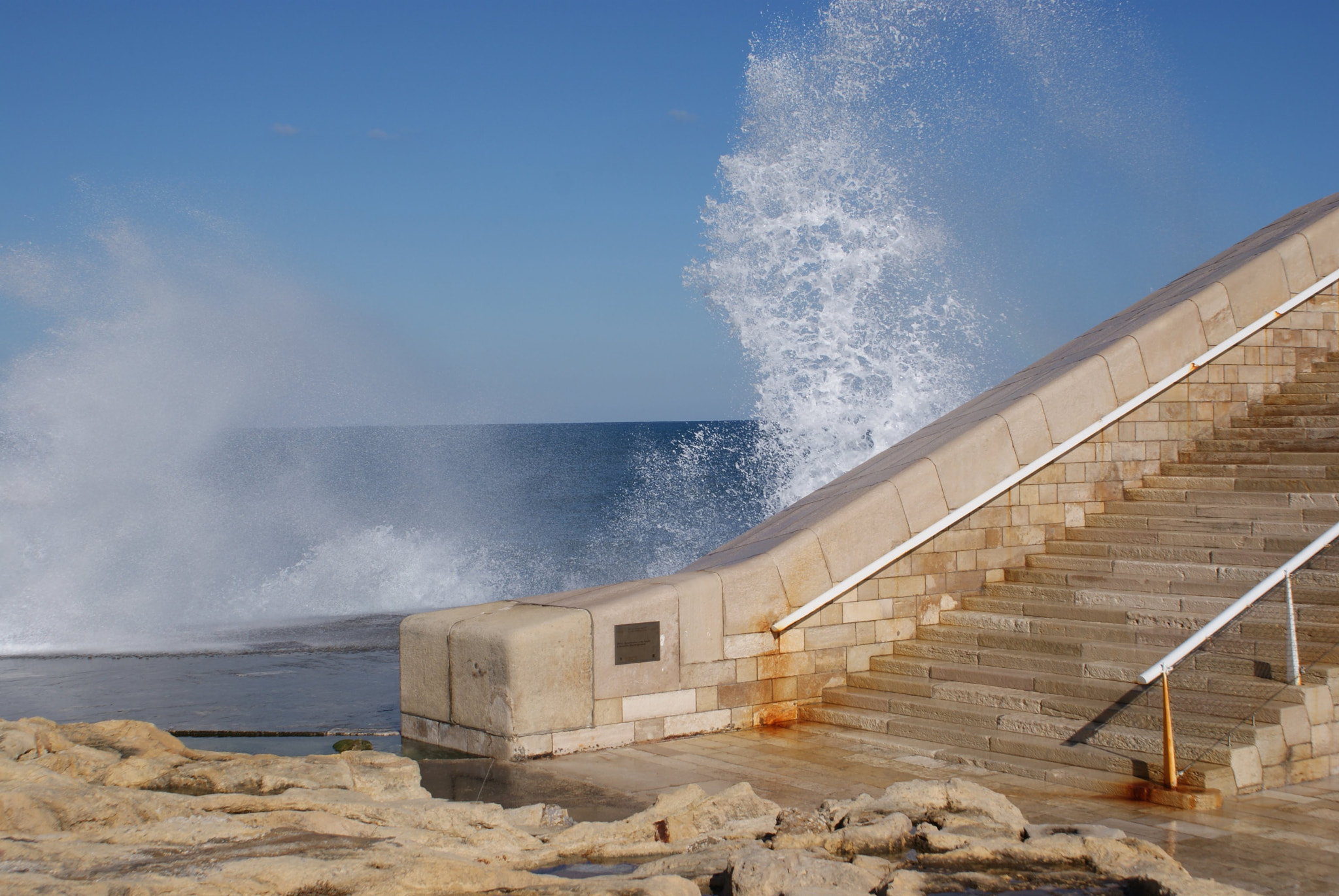 Sony Alpha DSLR-A300 sample photo. Pier spray photography
