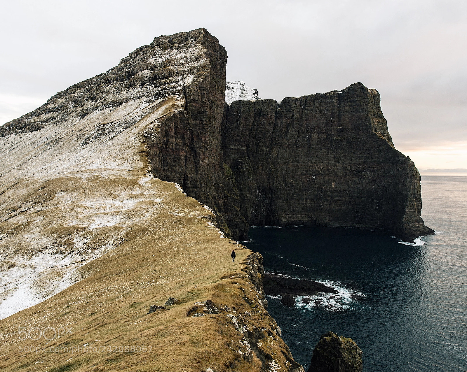 Nikon D4 sample photo. Drangarnir. faroe islands. this photography