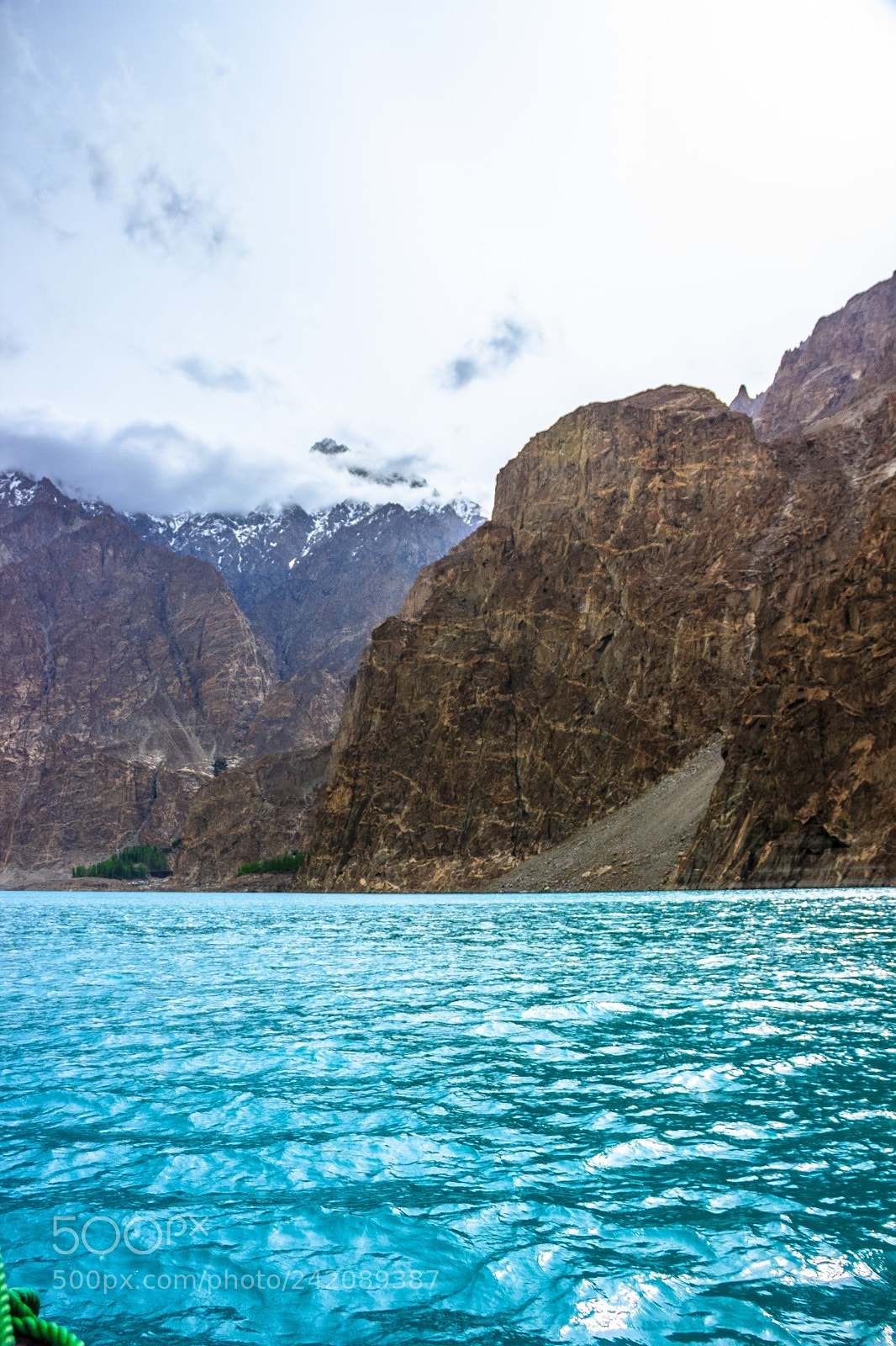 Canon EOS 550D (EOS Rebel T2i / EOS Kiss X4) sample photo. Attabad lake photography
