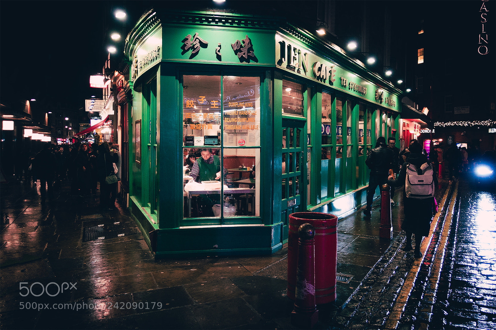 Sony DSC-RX100M5 sample photo. Restaurant, chinatown // london photography