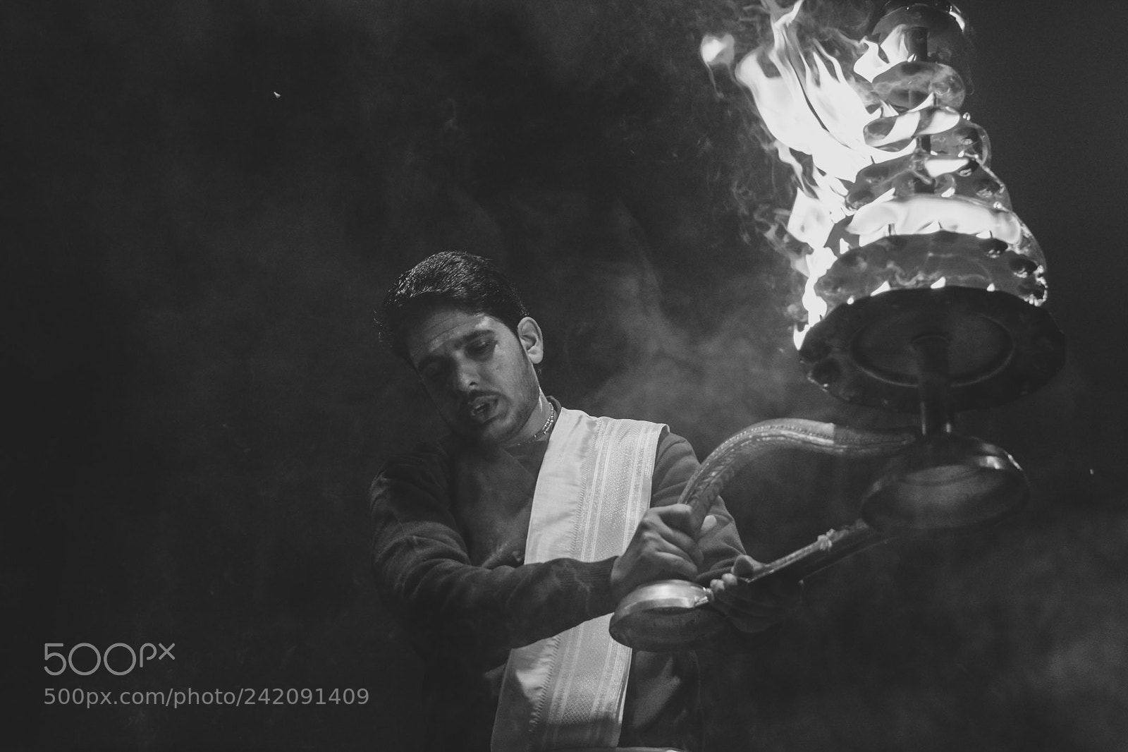 Nikon D7100 sample photo. Arti at varanasi photography