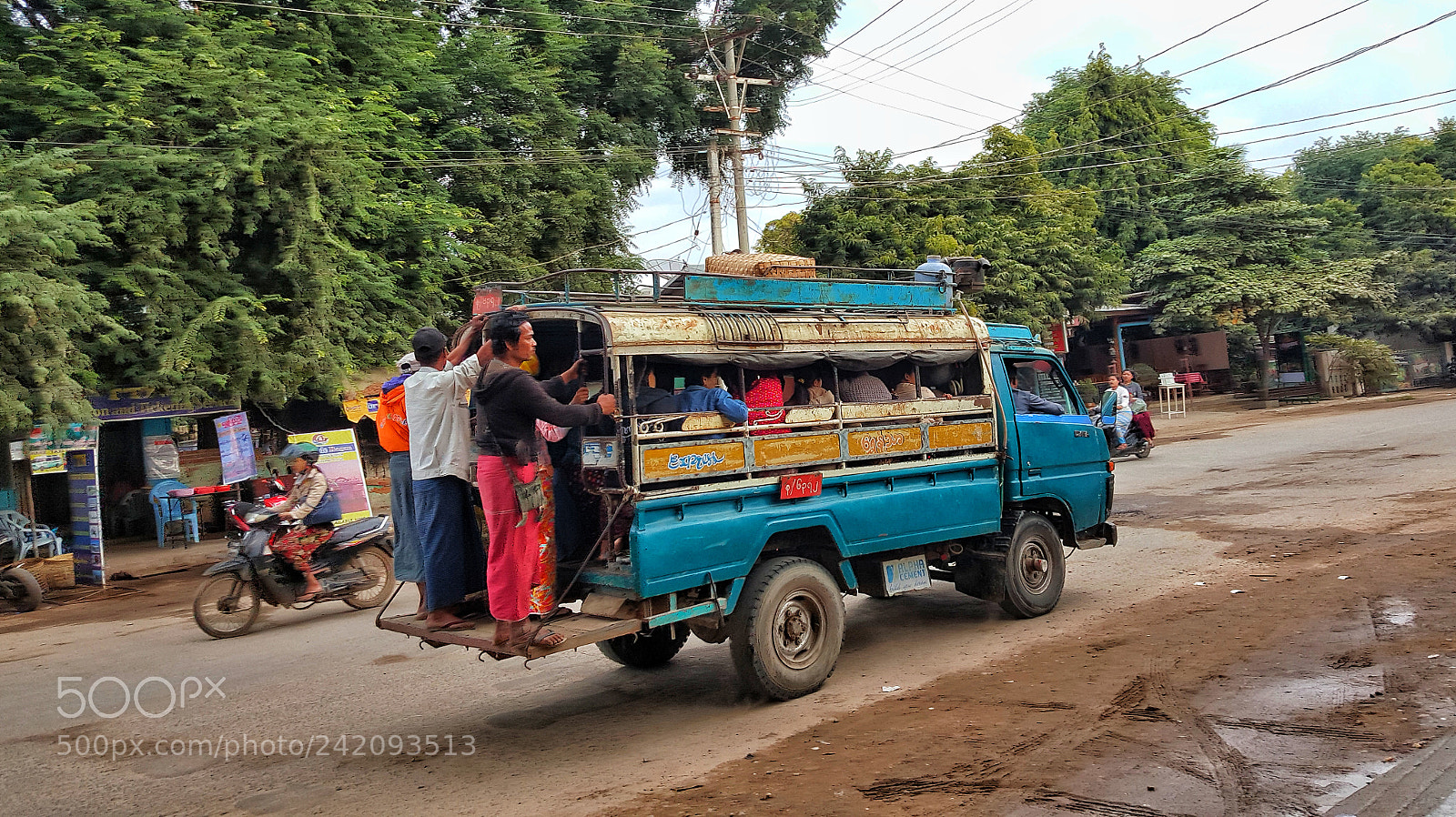 Samsung Galaxy Note5 sample photo. Local traffic photography