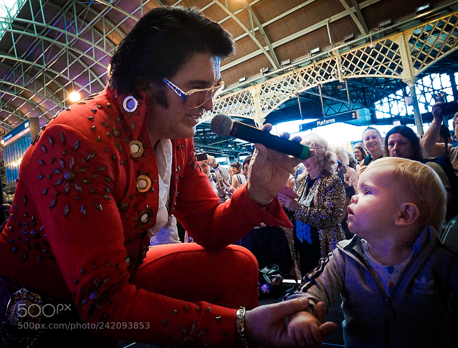 Sony a6000 sample photo. Young elvis fan photography