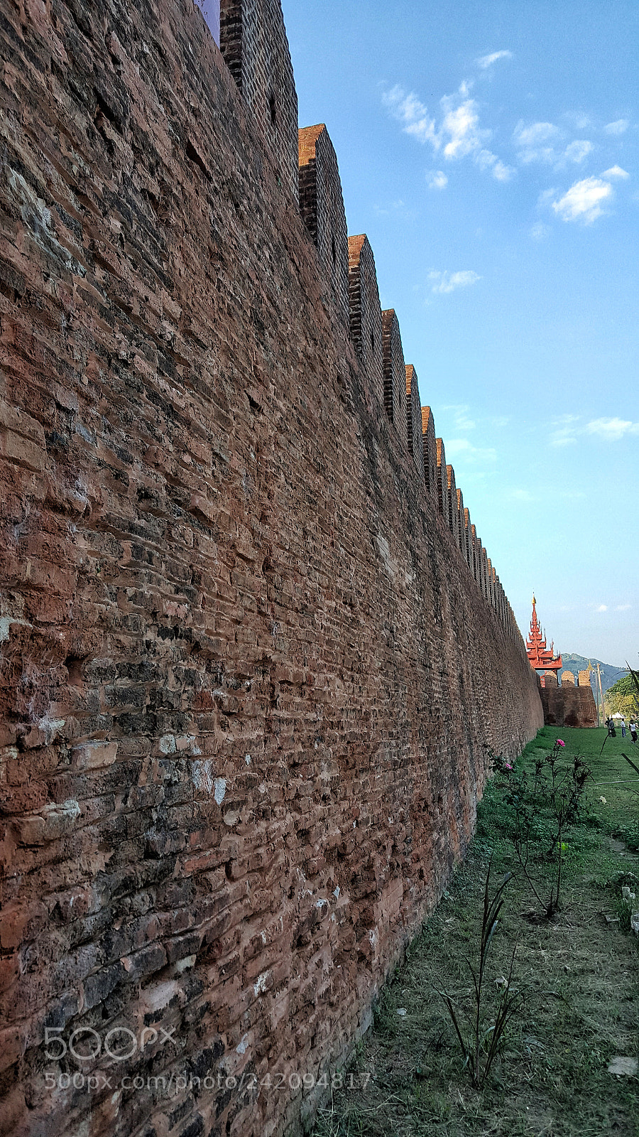 Samsung Galaxy Note5 sample photo. Royal palace wall photography