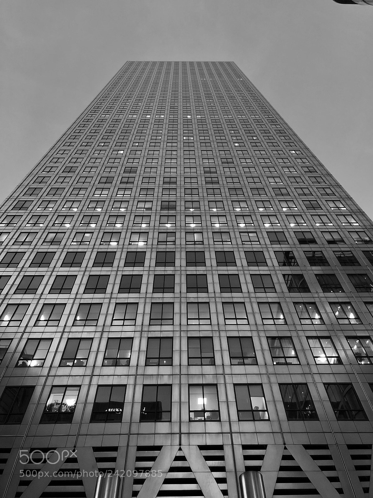 Apple iPhone 8 Plus sample photo. Canary wharf upshot photography