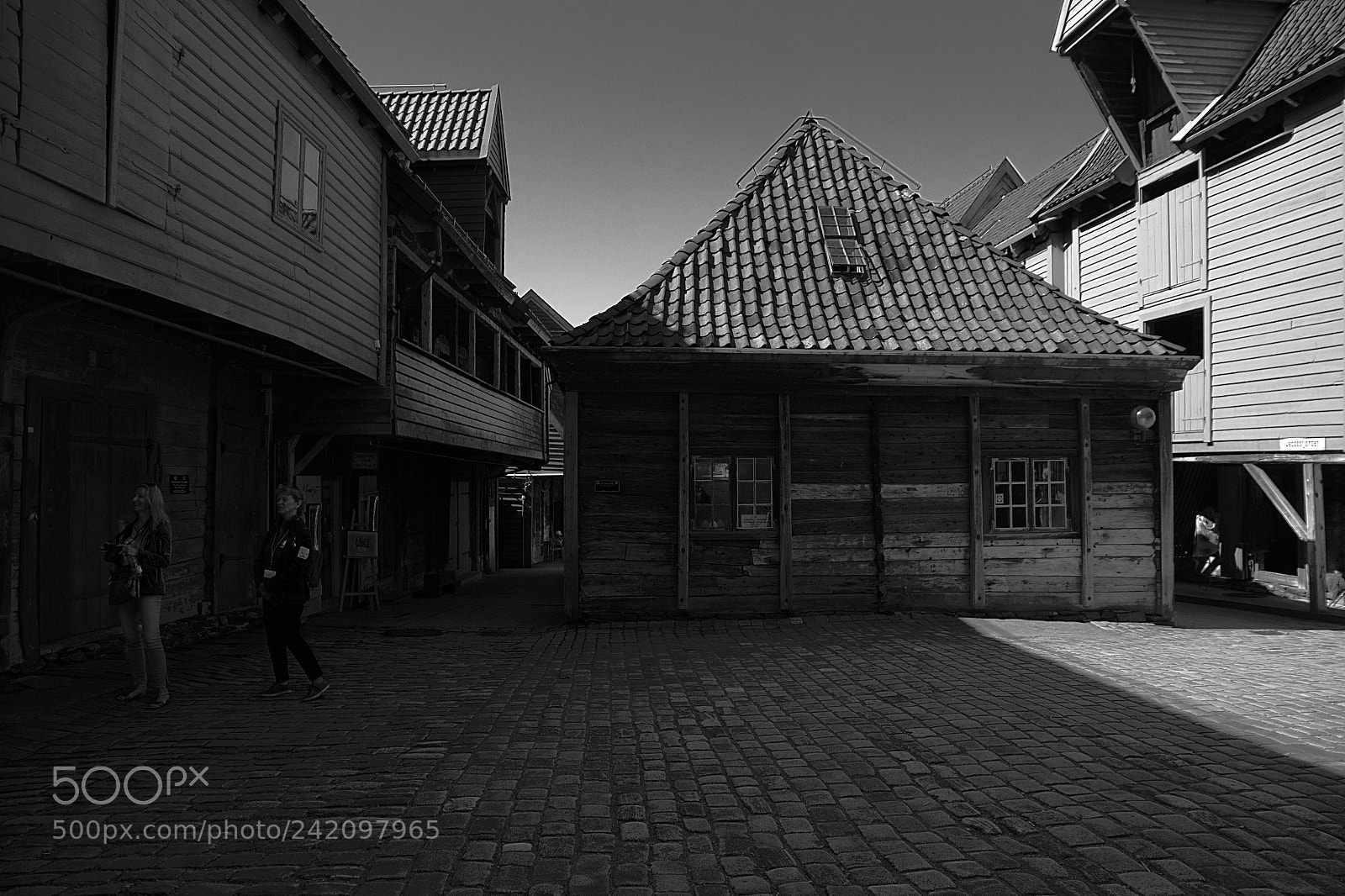 Canon EOS 550D (EOS Rebel T2i / EOS Kiss X4) sample photo. Old town photography