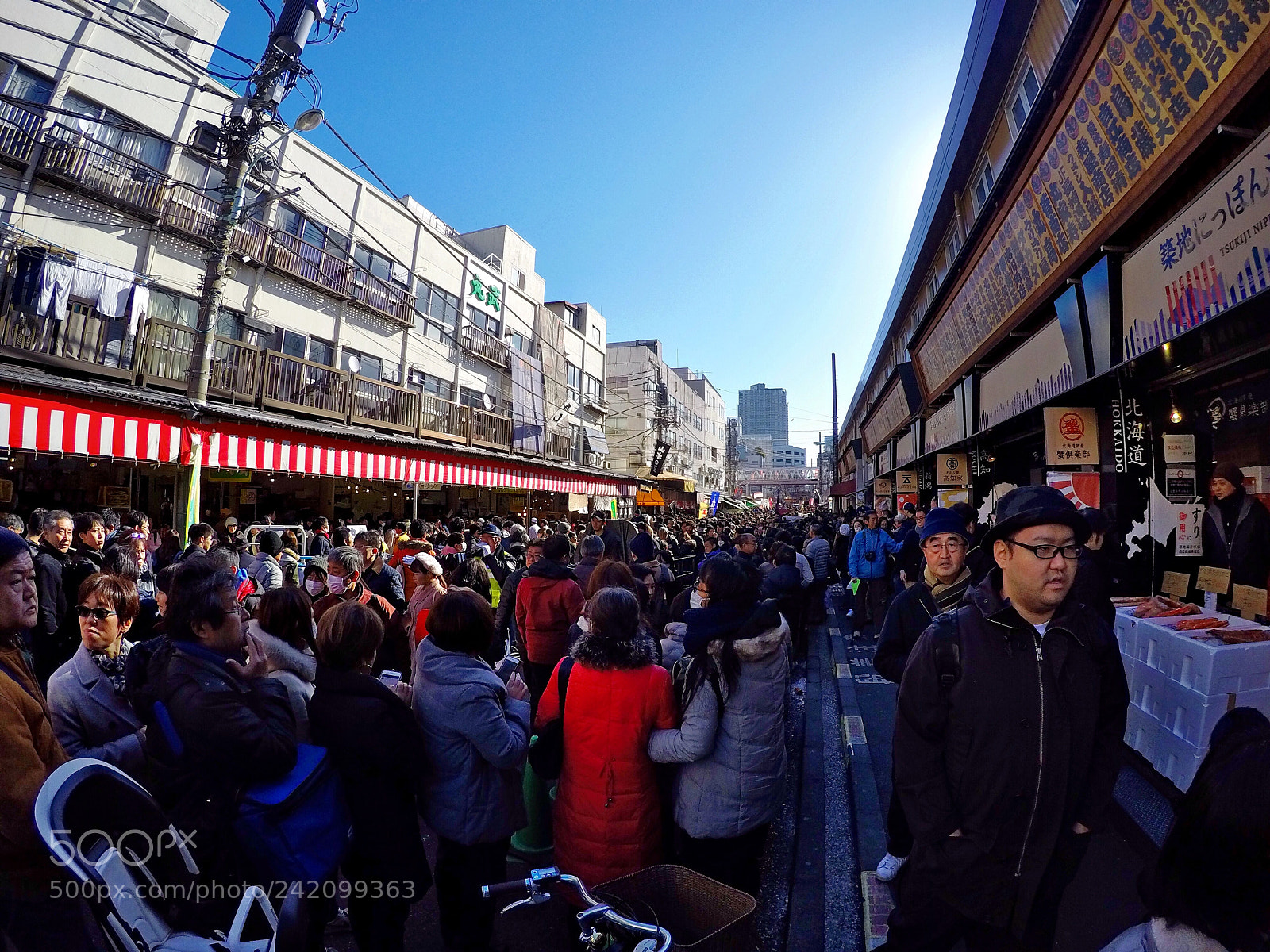 GoPro HERO4 Silver sample photo. Last year end market photography