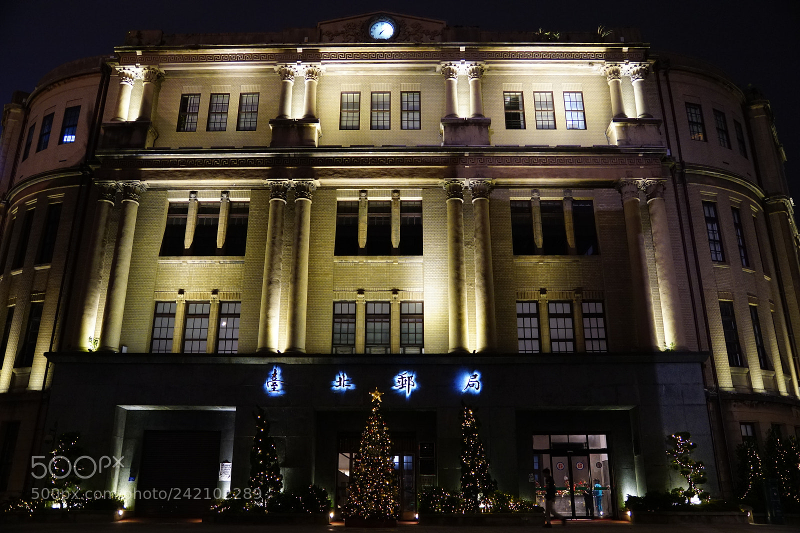 Sony DT 16-50mm F2.8 SSM sample photo. Post-antique photography