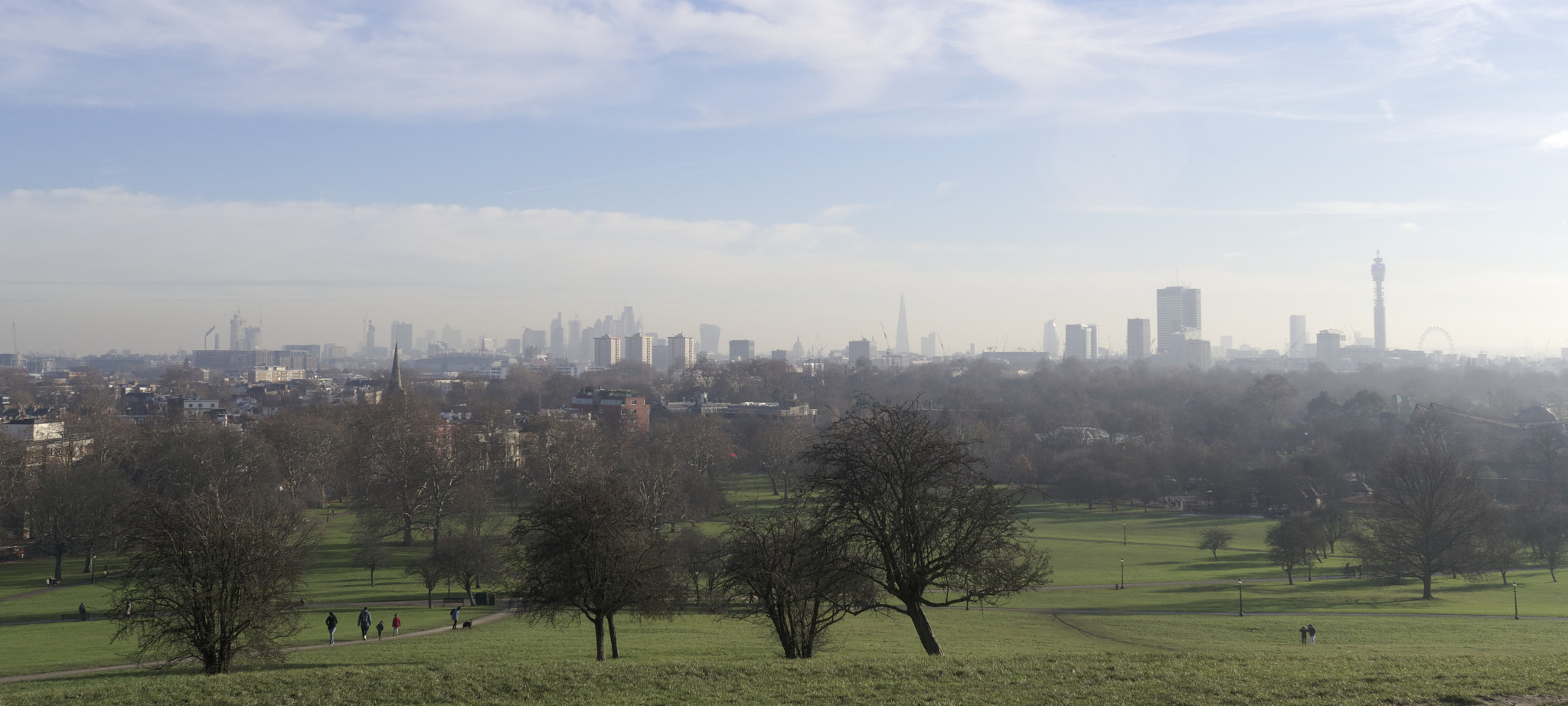 Nikon AF Nikkor 24mm F2.8D sample photo. Foggy london morning photography