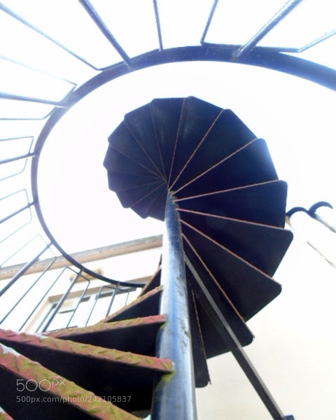 Sony Cyber-shot DSC-H400 sample photo. Spiral photography