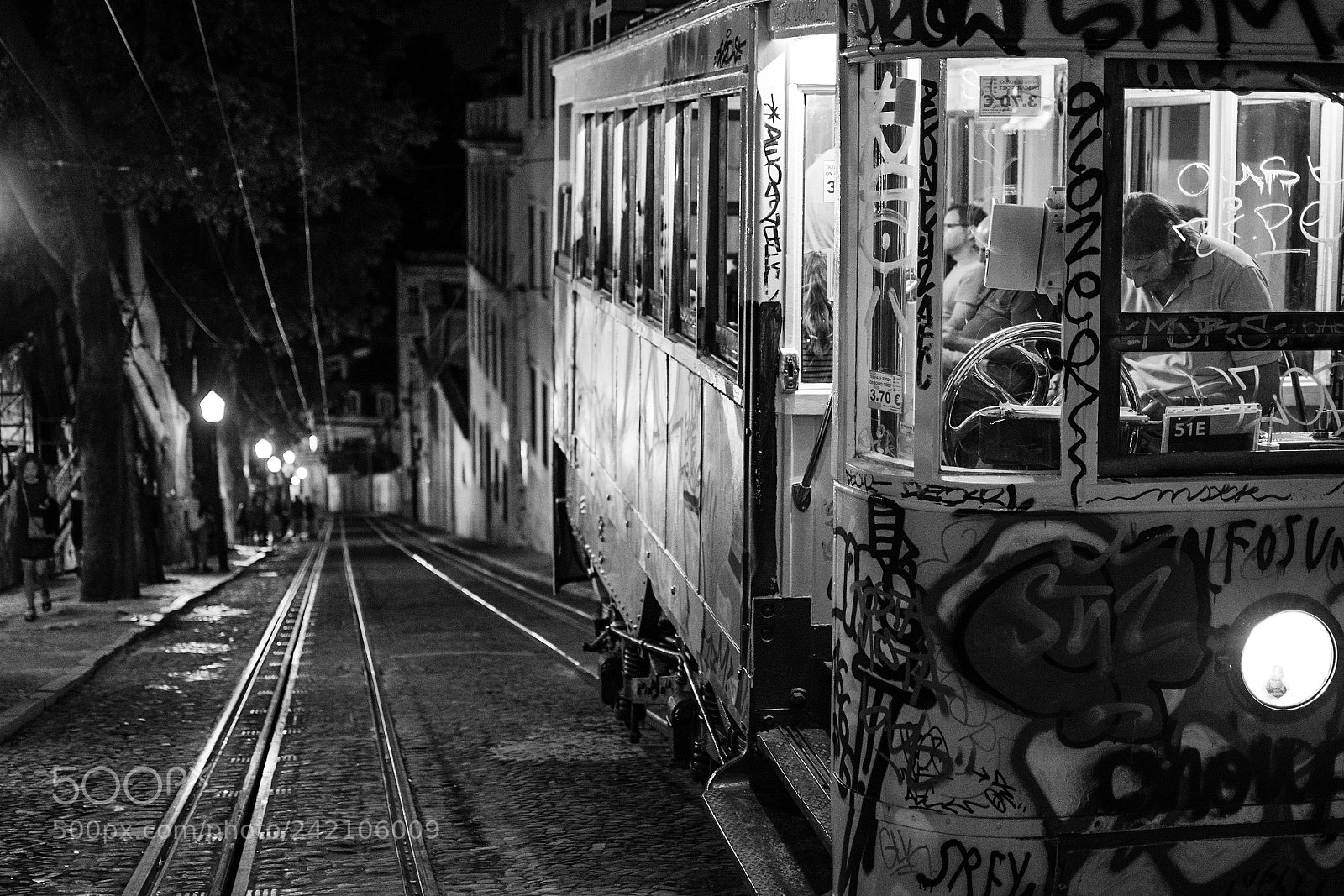 Nikon D7200 sample photo. Night tram photography