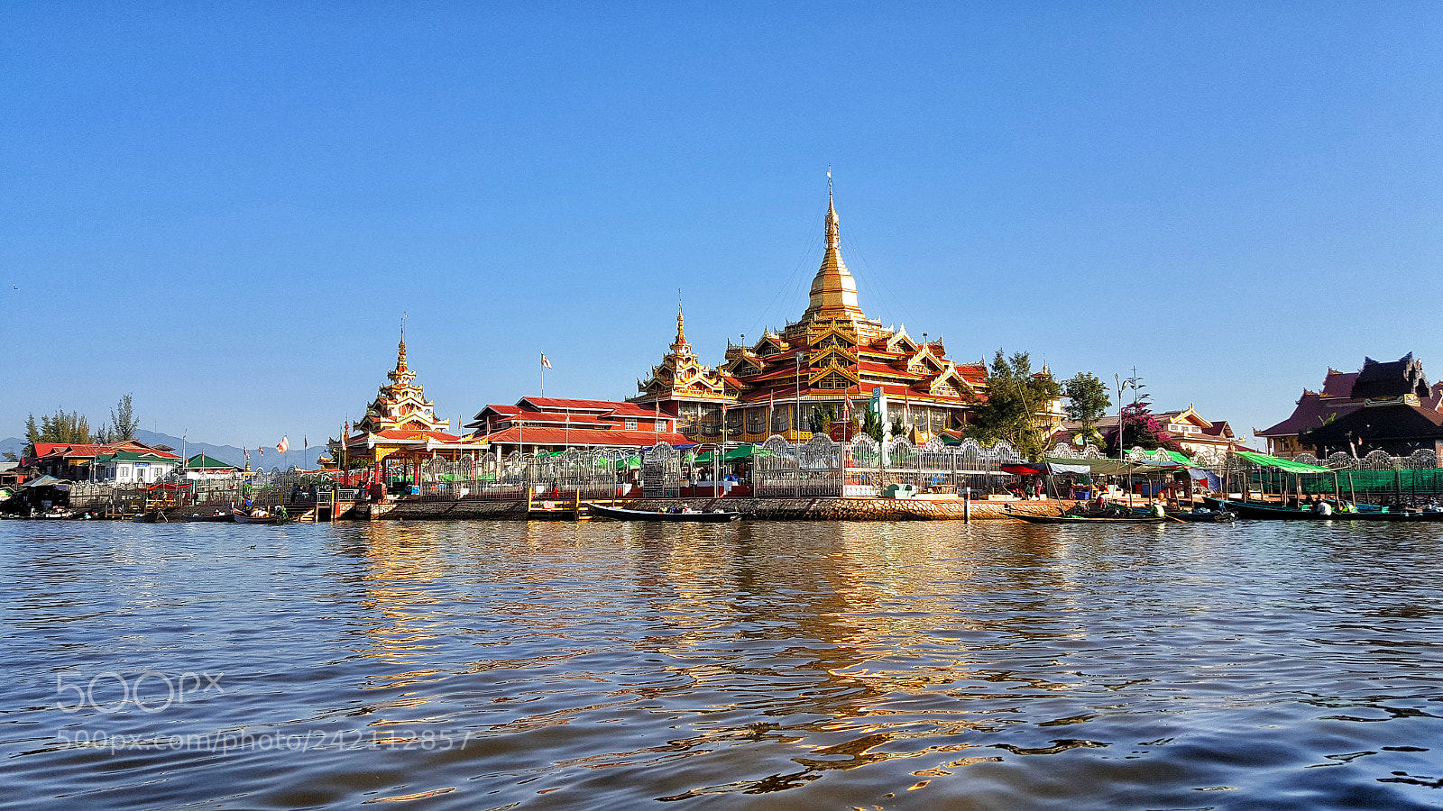 Samsung Galaxy Note5 sample photo. Pagoda on the lake photography