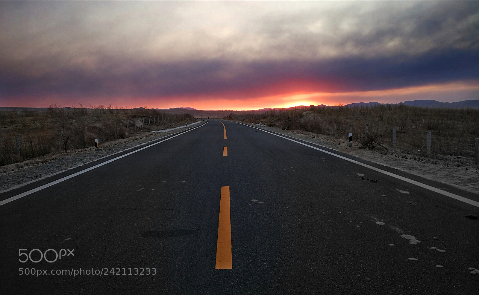 HUAWEI Mate 9 sample photo. Desert road photography