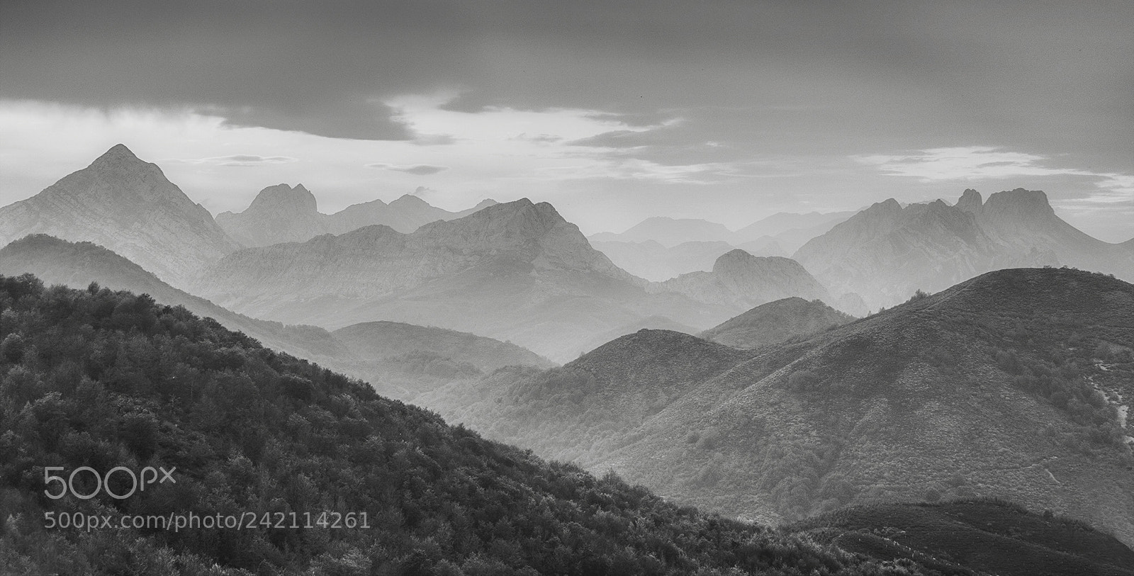 Leica V-Lux (Typ 114) sample photo. Mountain silhouettes photography
