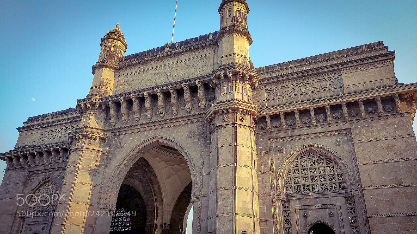 Xiaomi Mi A1 sample photo. Gateway of india photography
