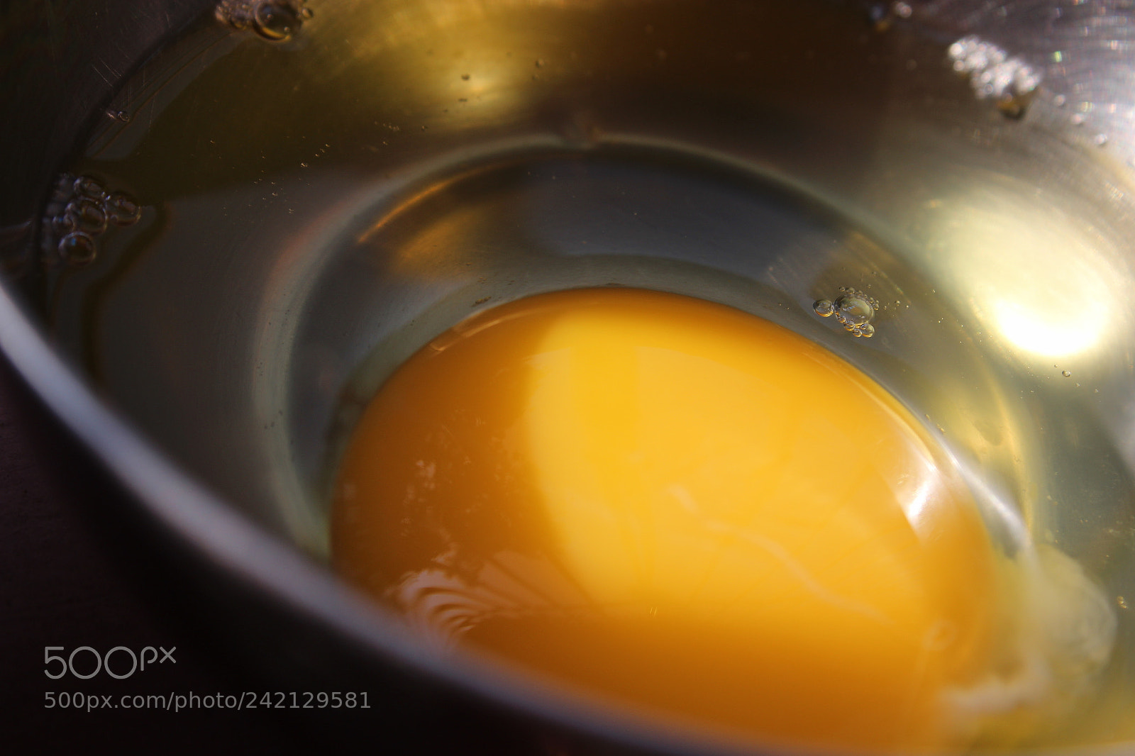Canon EOS 1300D (EOS Rebel T6 / EOS Kiss X80) sample photo. Yolk photography