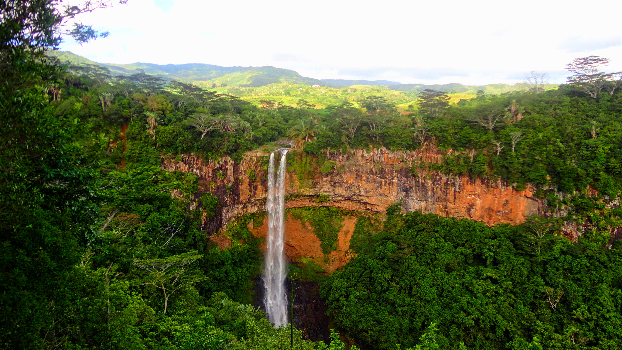 Sony Cyber-shot DSC-W570 sample photo. Tamarind falls, mauritius island photography