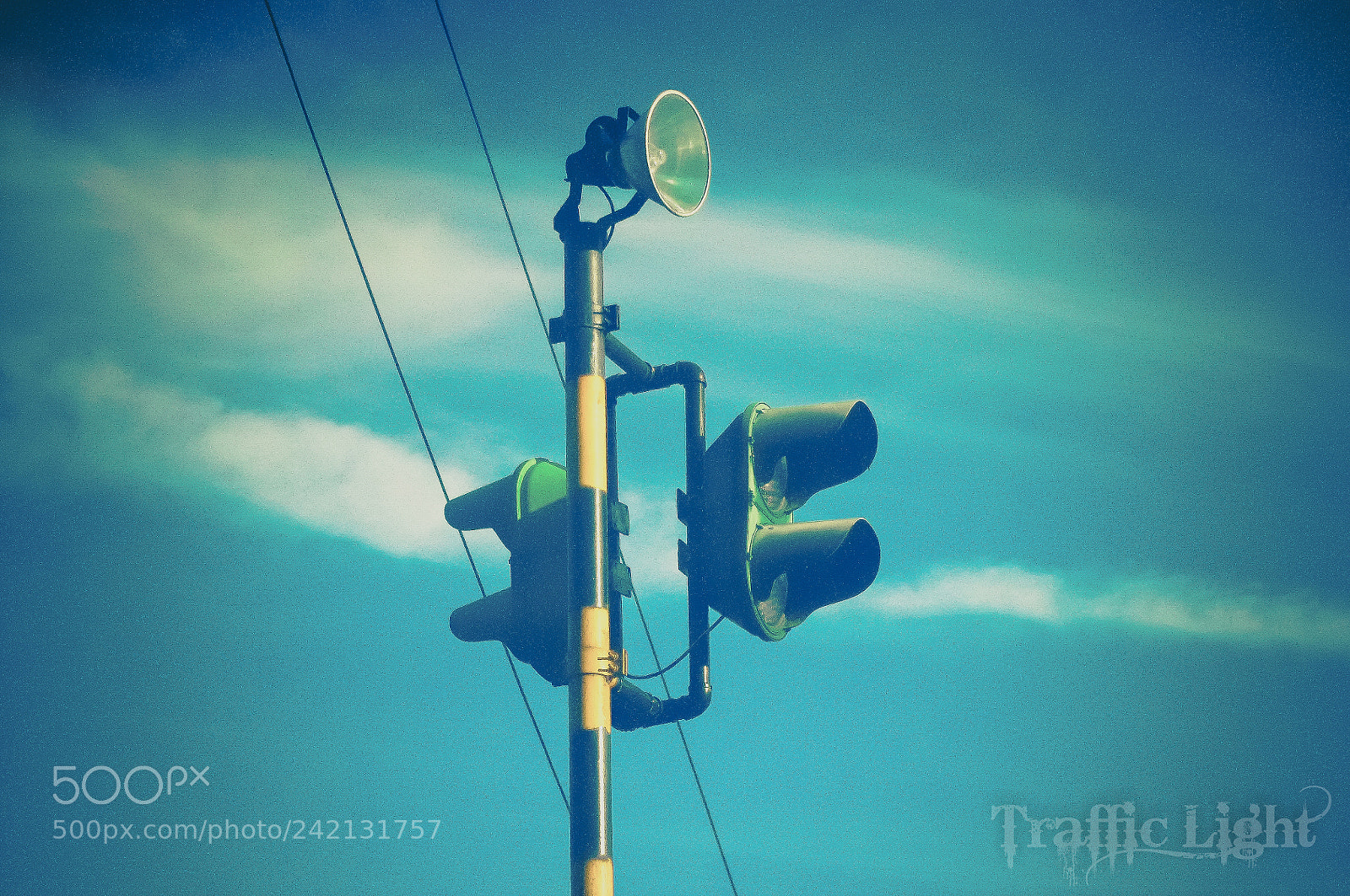 Pentax K-r sample photo. Traffic light photography