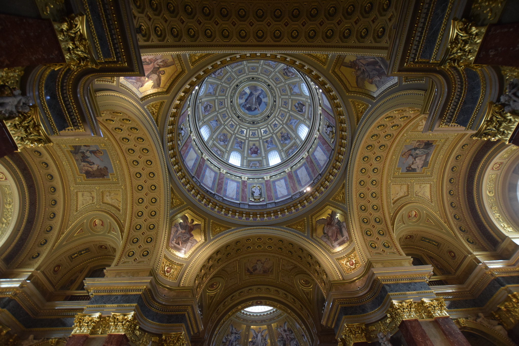Sigma 10-20mm F3.5 EX DC HSM sample photo. Szent istván bazilika, budapest photography