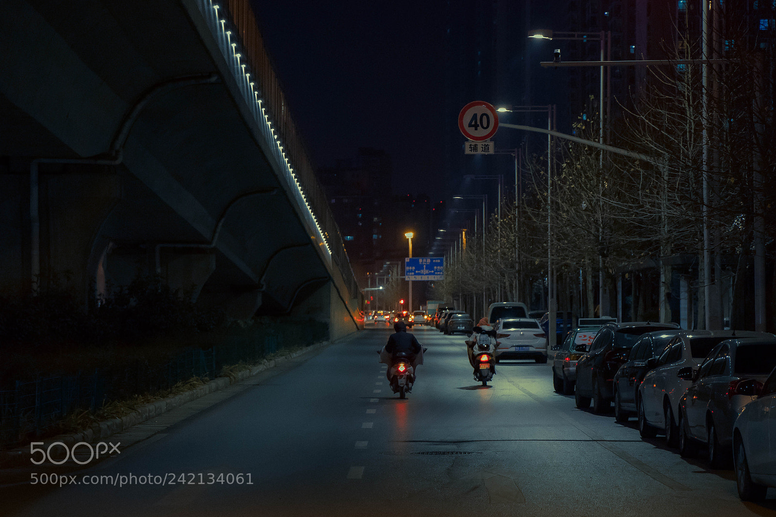 Canon EOS 77D (EOS 9000D / EOS 770D) sample photo. Road of night photography