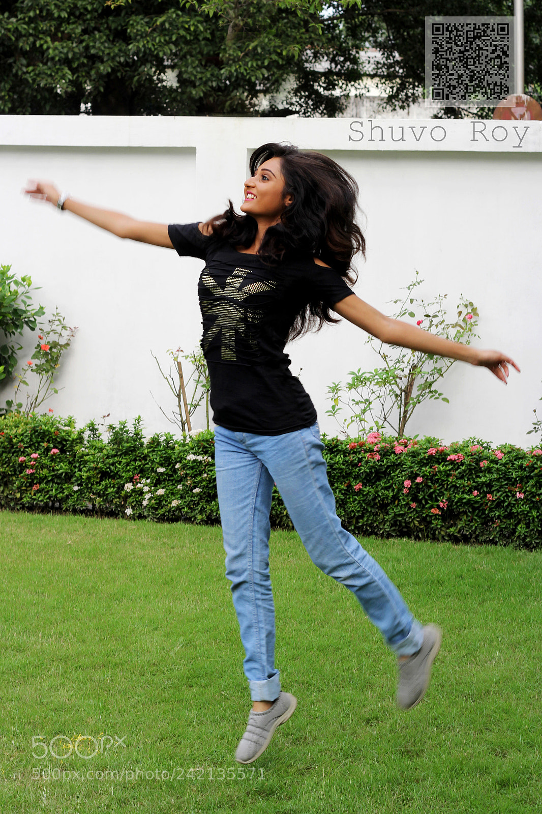 Canon EOS 60D sample photo. Levitation. photography