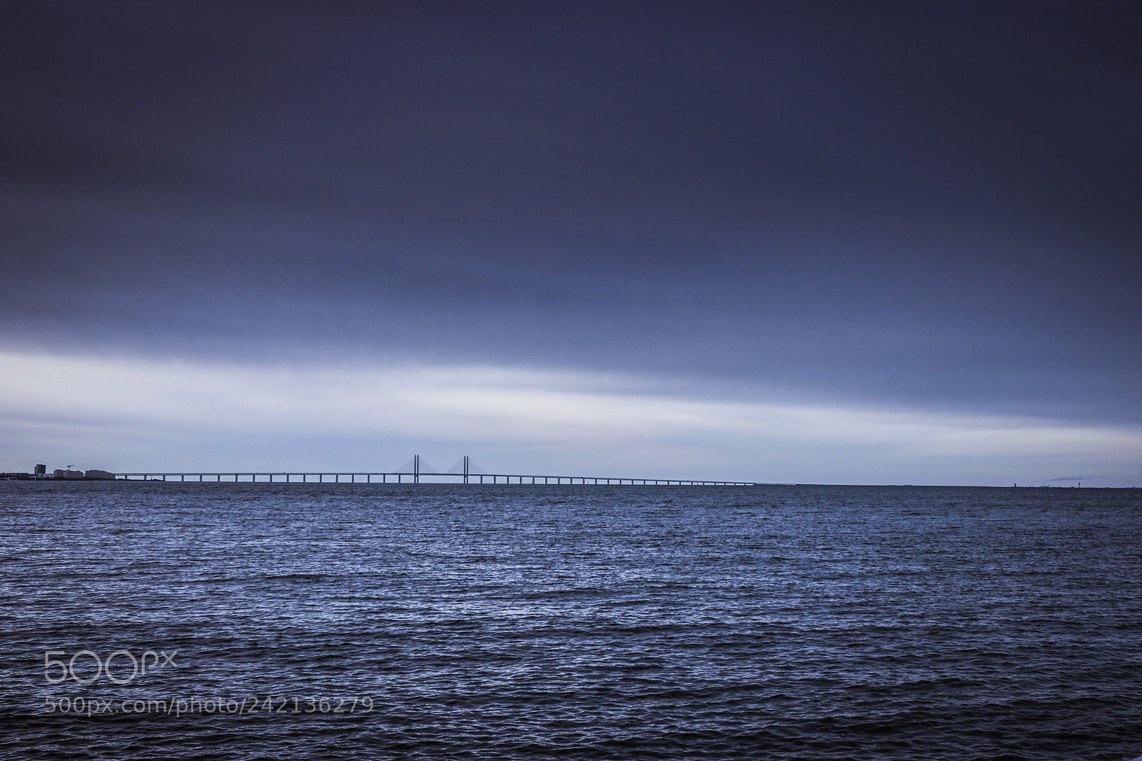 Canon EOS 750D (EOS Rebel T6i / EOS Kiss X8i) sample photo. Oresund photography