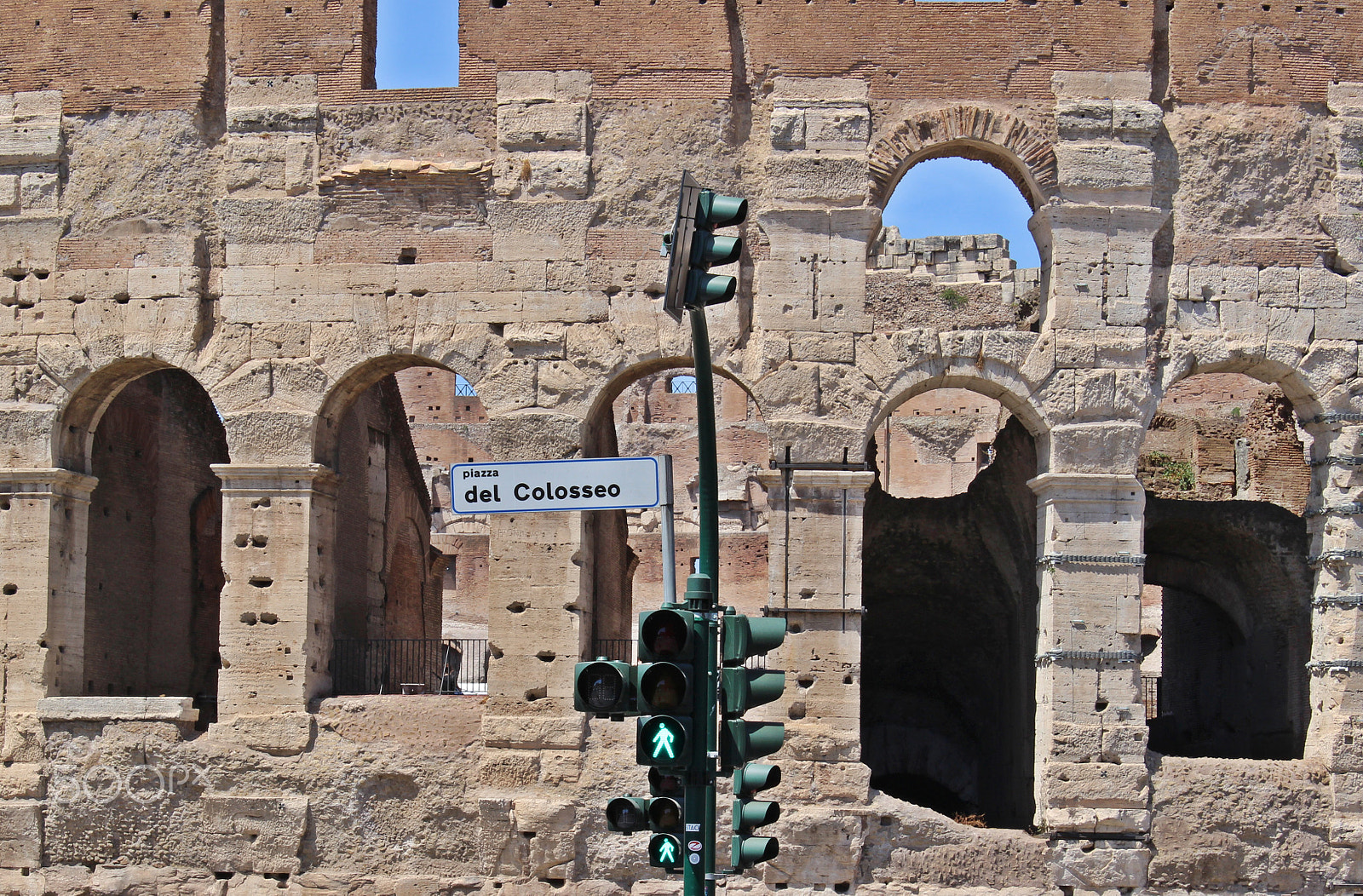 Canon EOS 100D (EOS Rebel SL1 / EOS Kiss X7) sample photo. Roma photography