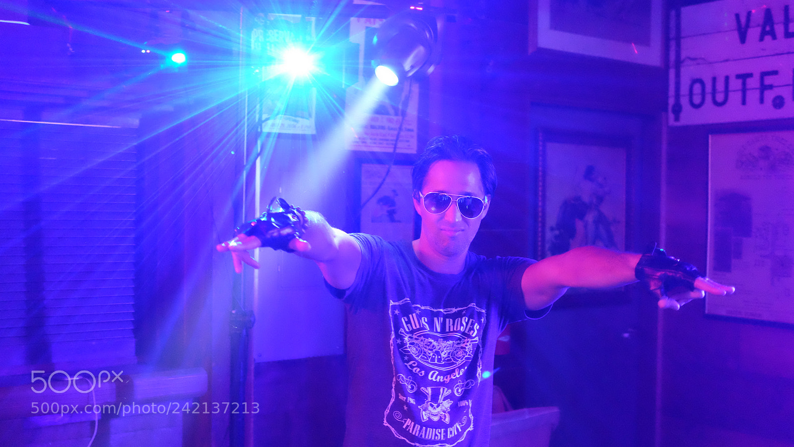 Fujifilm X-T1 sample photo. Solvang 80s band night photography