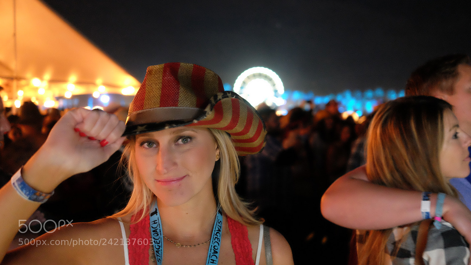 Fujifilm X-T1 sample photo. Stagecoach closeup portrait photography