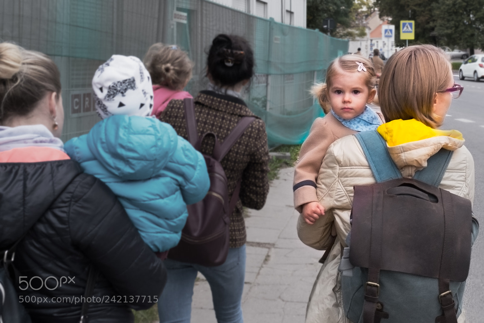 Fujifilm X100T sample photo. Curious girl photography