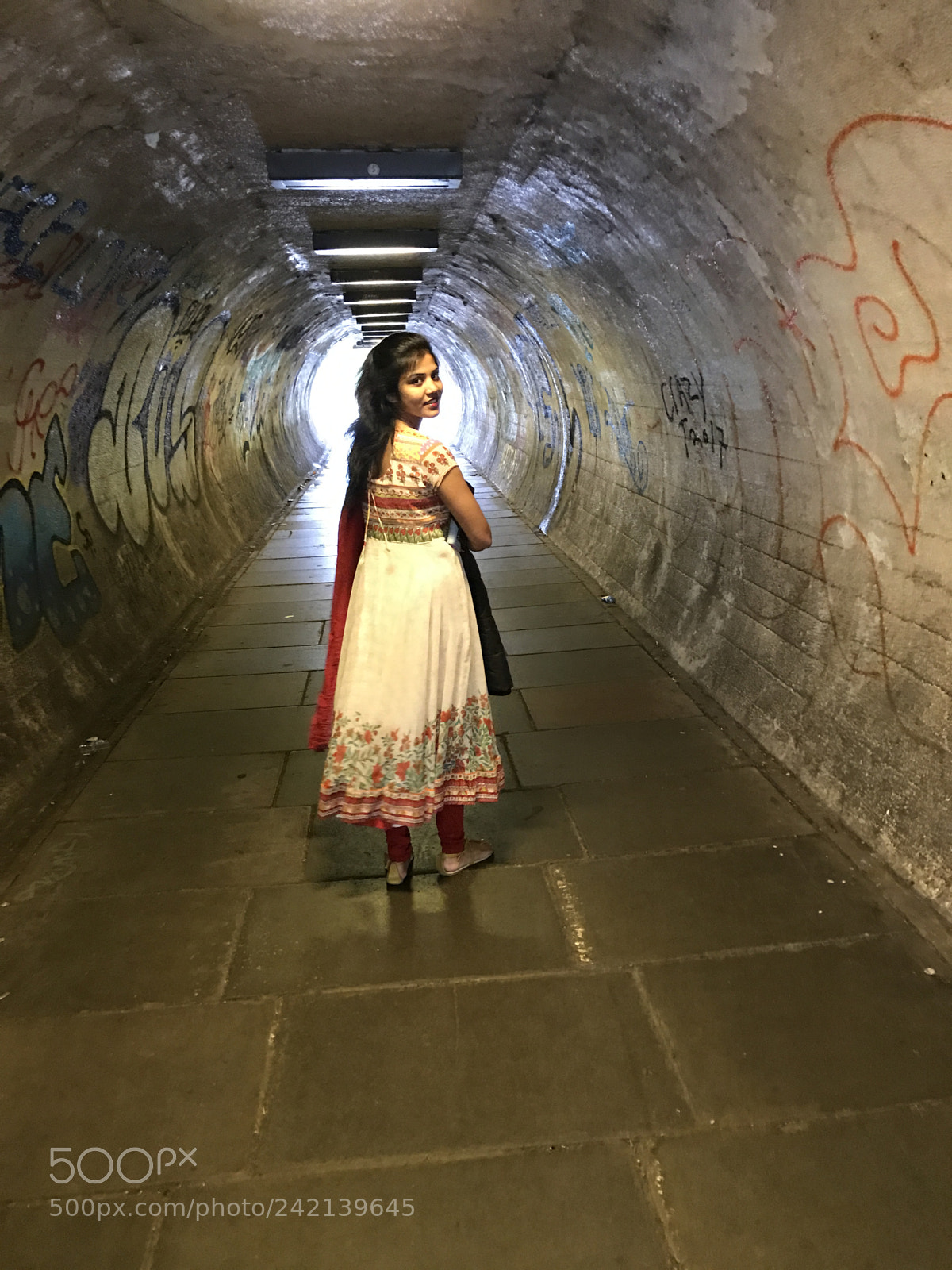 Apple iPhone 7 Plus sample photo. In the subway photography