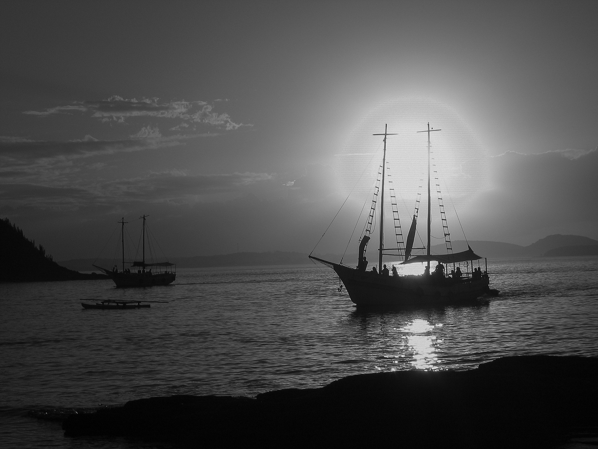 Canon POWERSHOT S60 sample photo. Boat in buzios photography