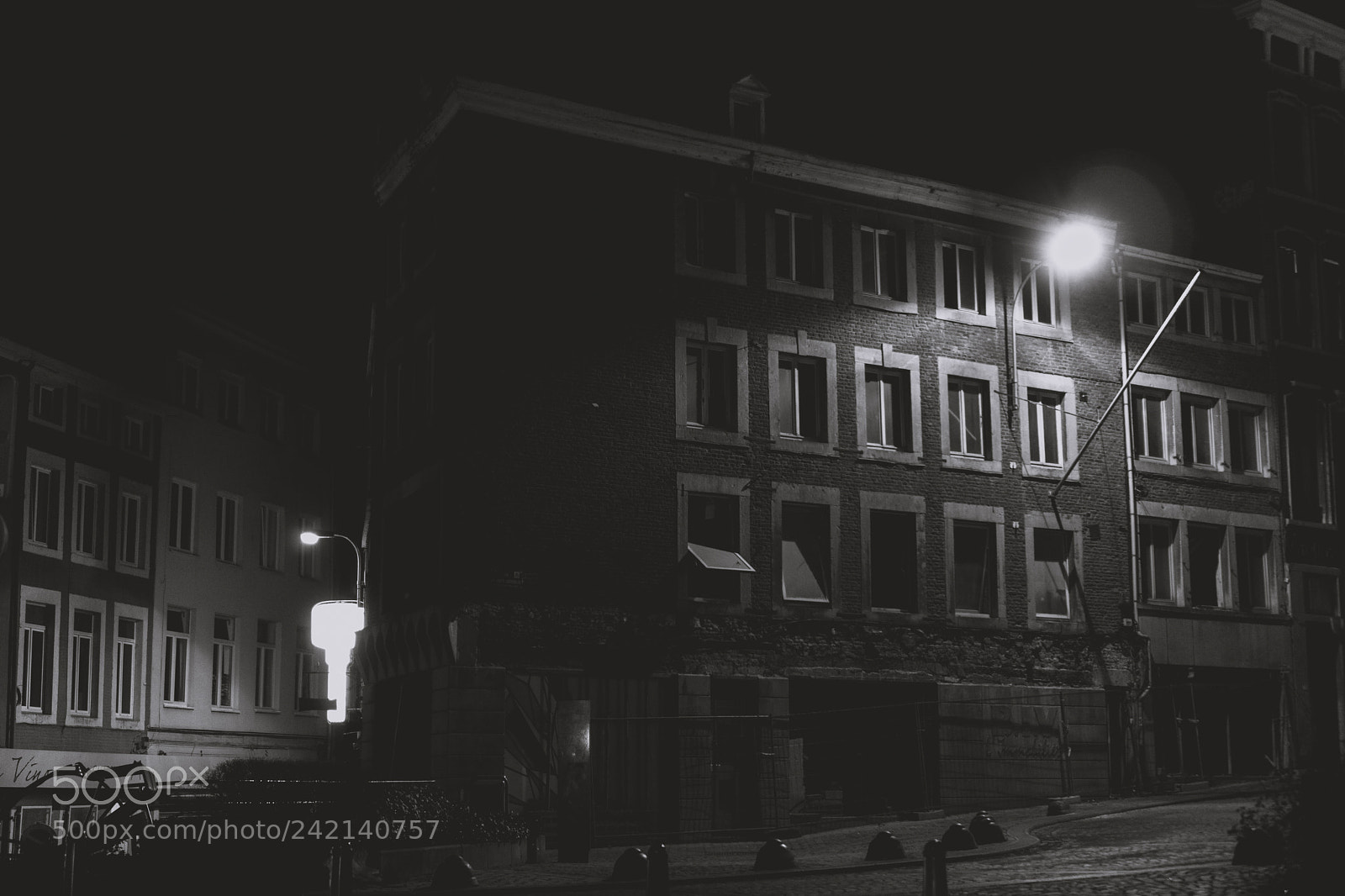 Sony a6300 sample photo. Liège by night photography