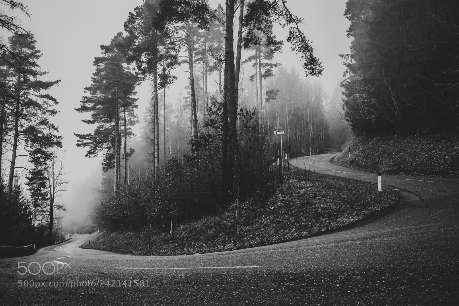 Fujifilm X-T2 sample photo. On the road photography