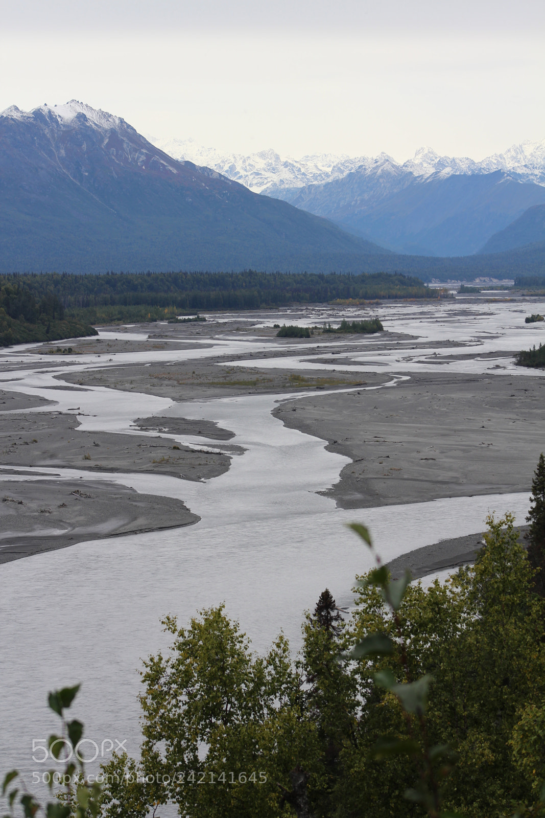 Canon EOS 1300D (EOS Rebel T6 / EOS Kiss X80) + EF75-300mm f/4-5.6 sample photo. Winding flood plains photography