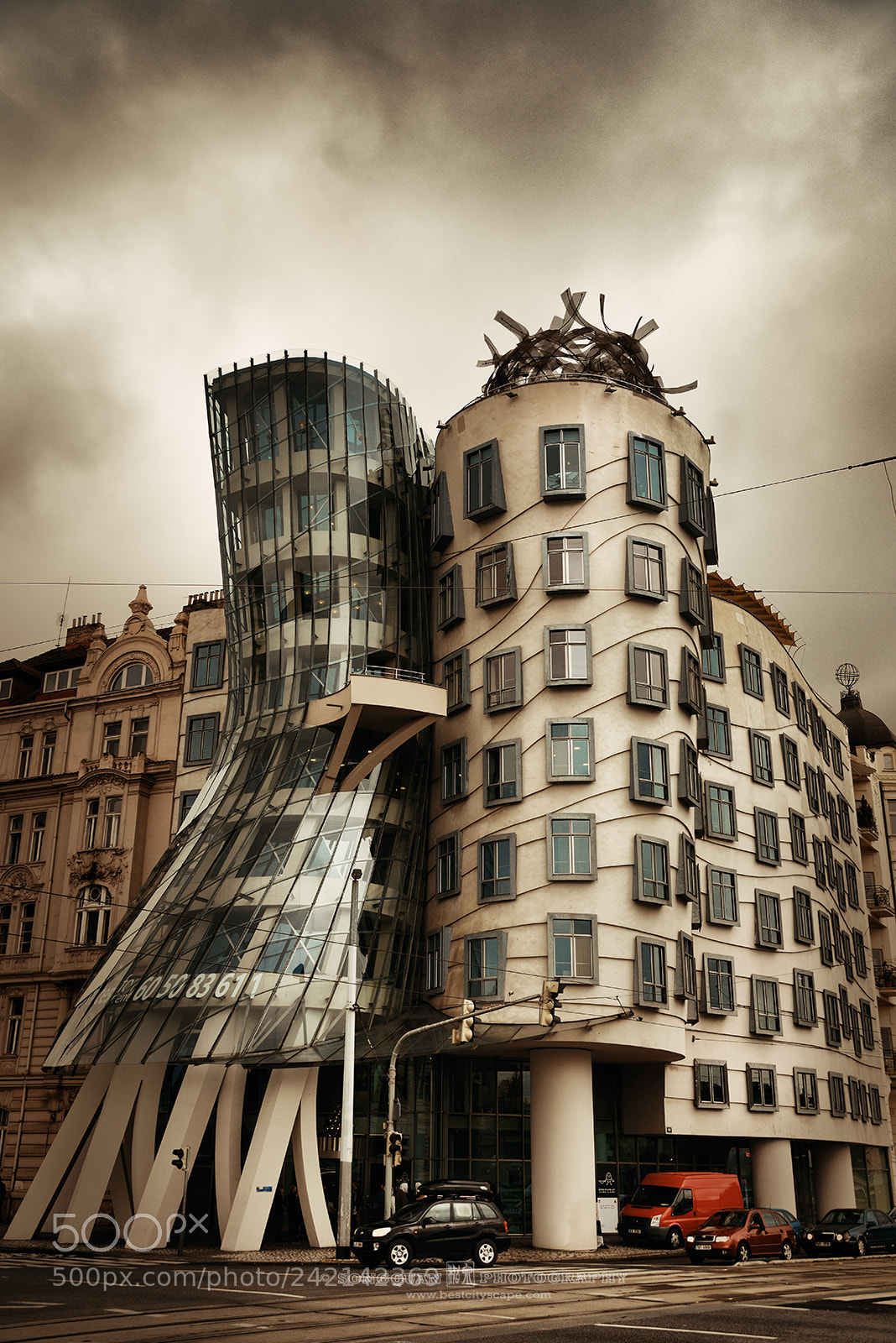 Nikon D800 sample photo. Dancing house, prague, czech photography