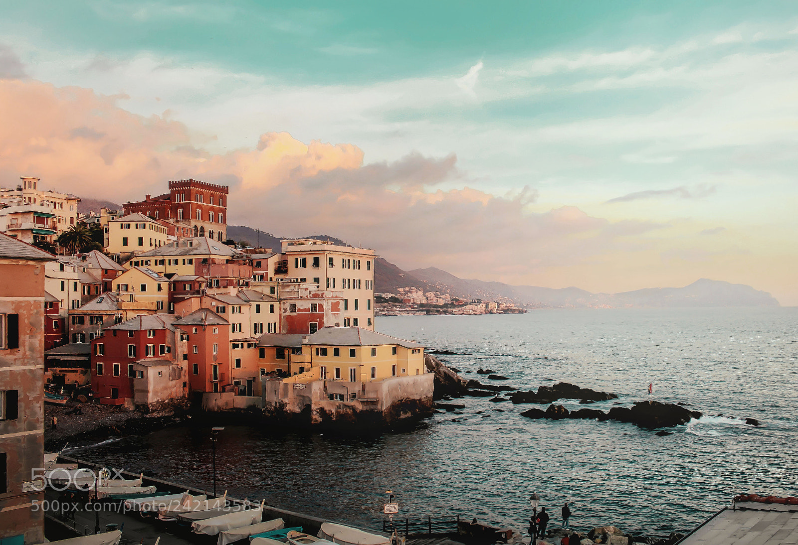 Canon EOS 550D (EOS Rebel T2i / EOS Kiss X4) sample photo. Boccadasse photography