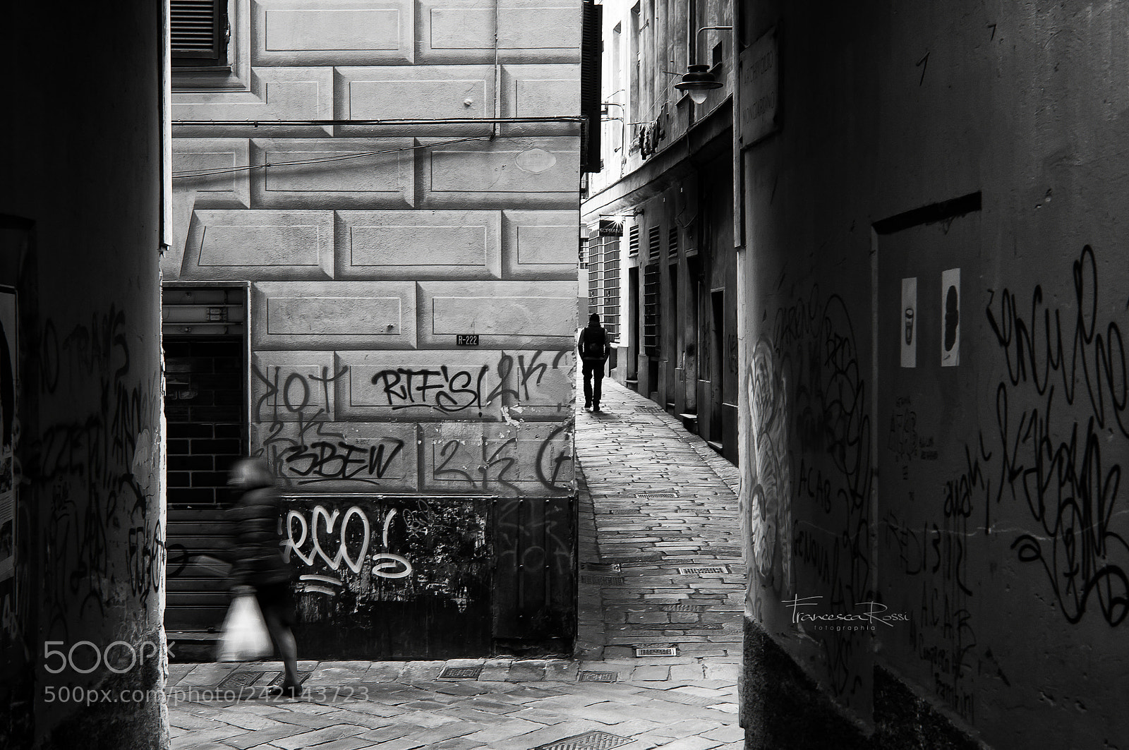 Nikon D90 sample photo. Nei vicoli photography