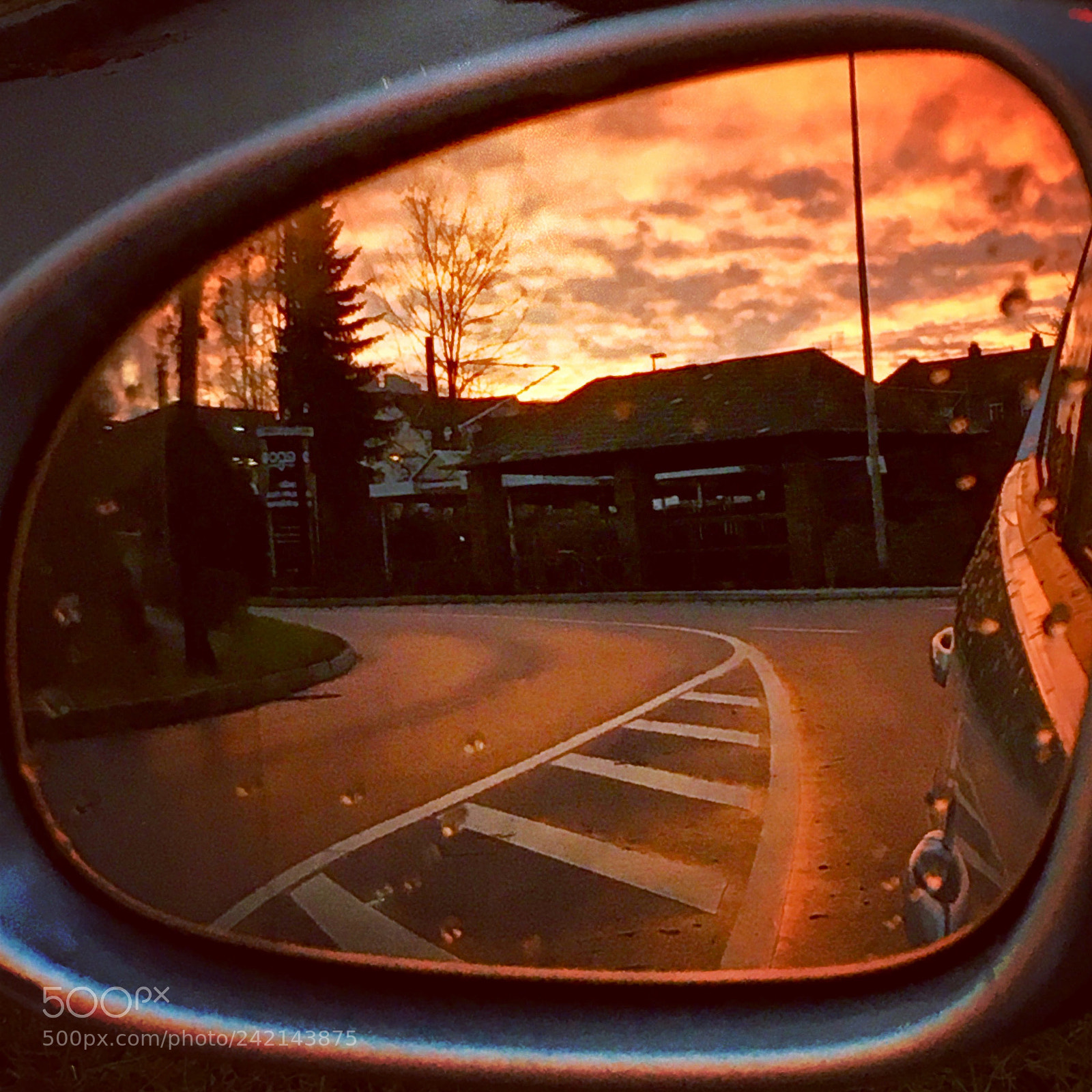 Apple iPhone 6s sample photo. Mirror photography