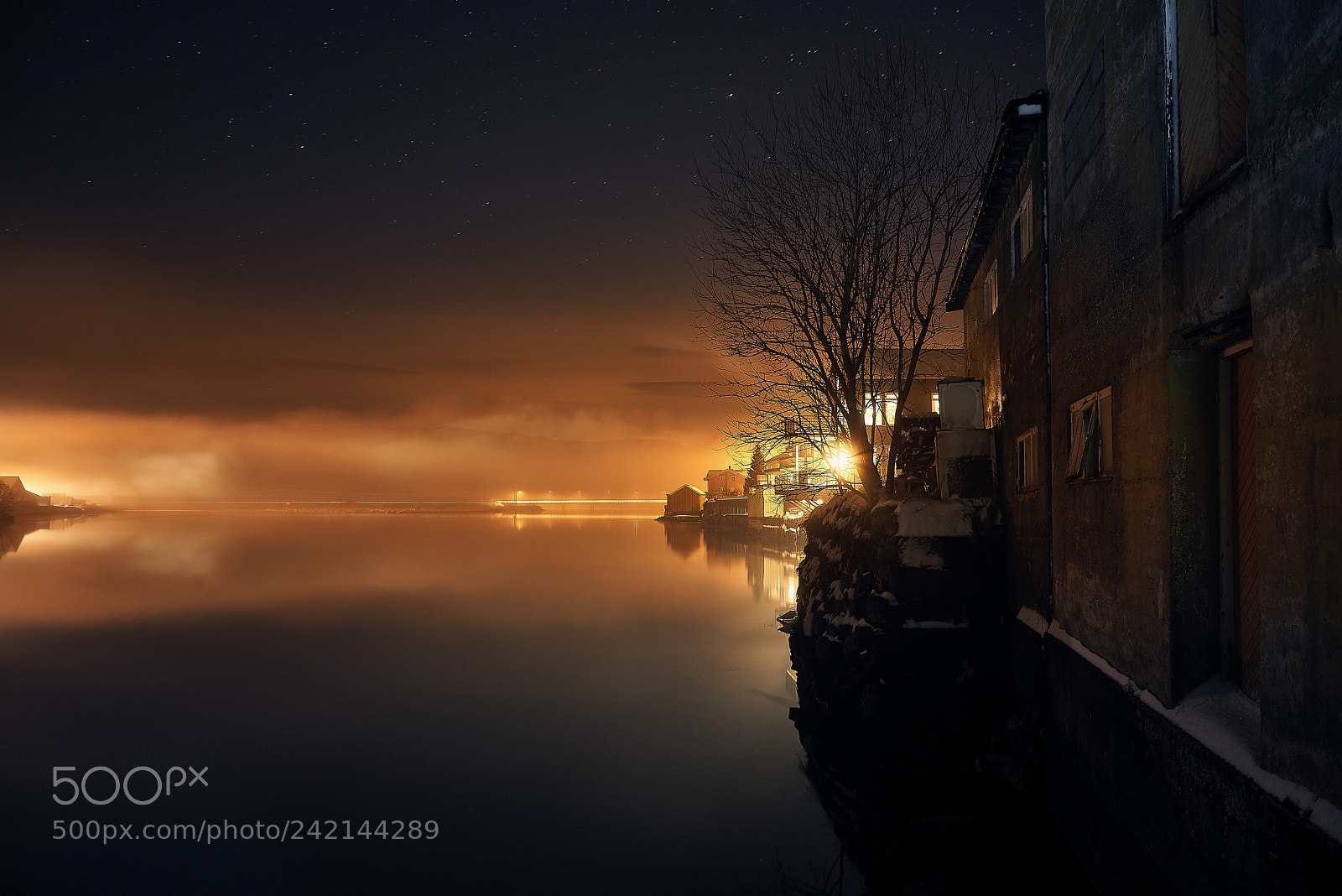 Sony a7R sample photo. Foggy night at øra photography