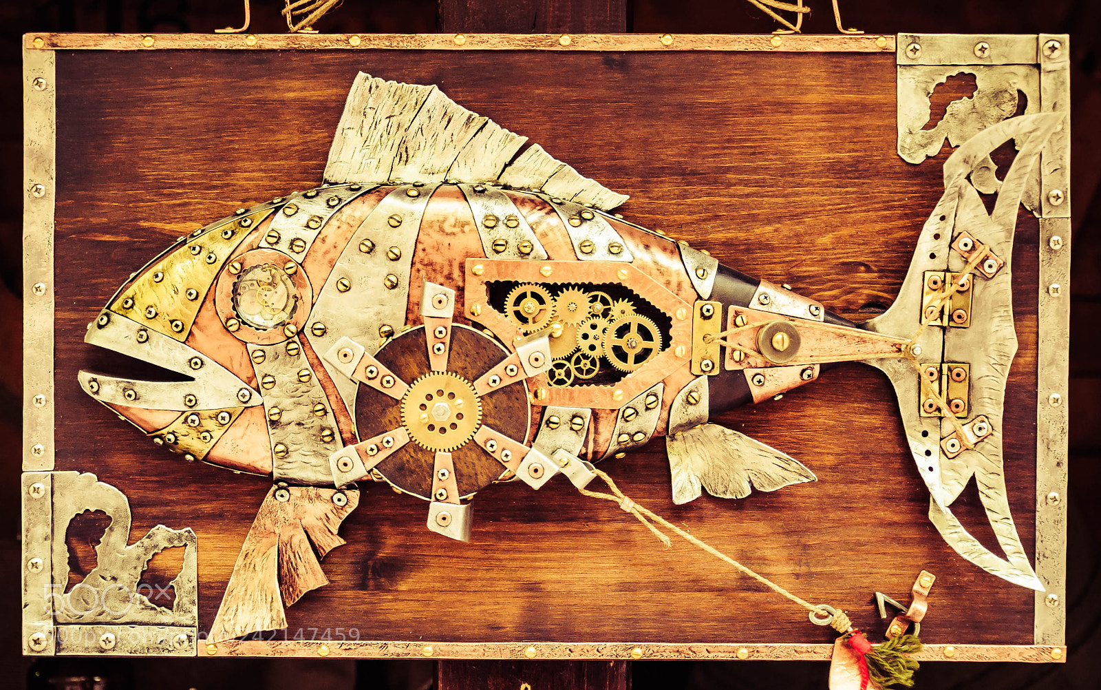 Nikon D5000 sample photo. Mechanical fish photography