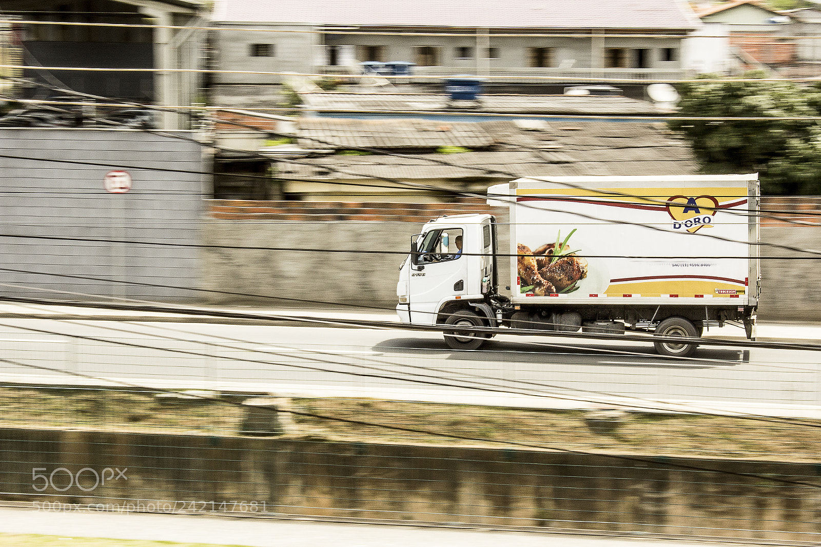 Canon EOS 1200D (EOS Rebel T5 / EOS Kiss X70 / EOS Hi) sample photo. Tentativa de panning photography