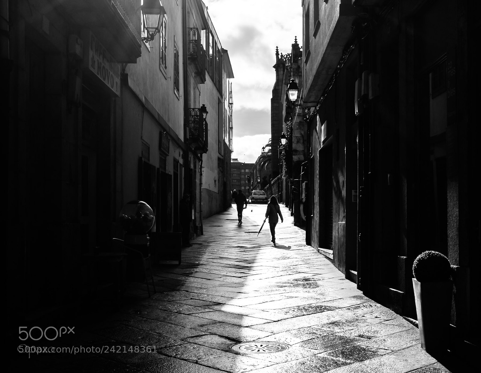 Fujifilm X100F sample photo. Luces y sombras. lights photography