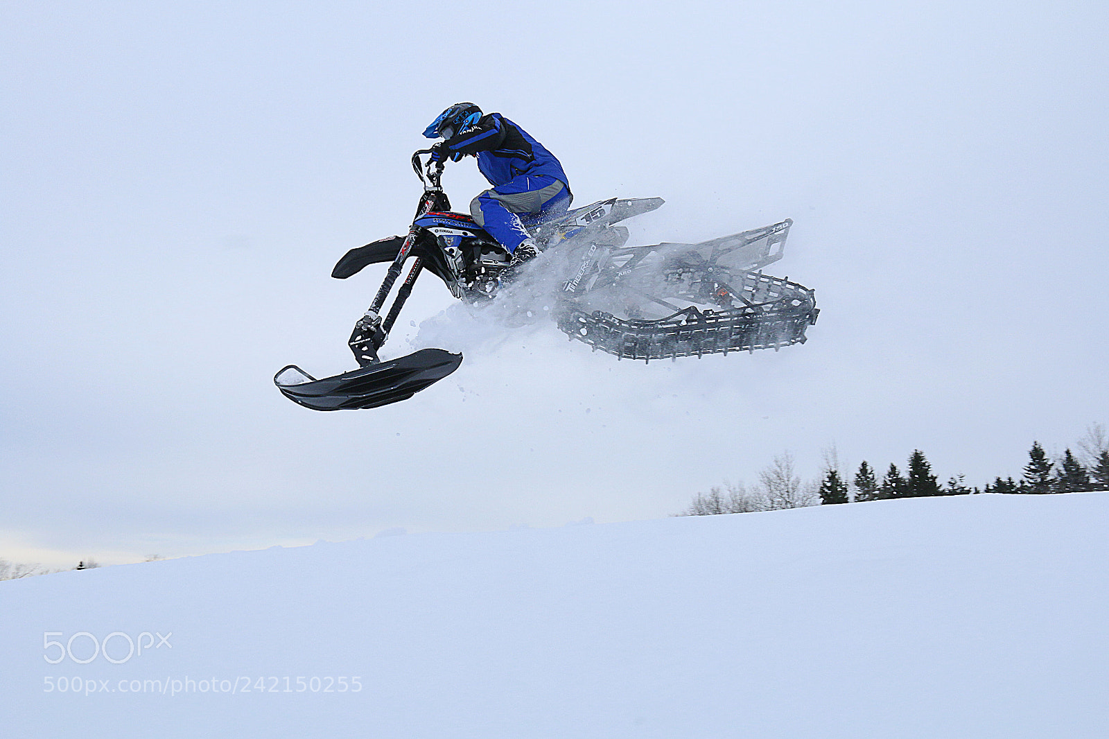 Canon EF-S 18-200mm F3.5-5.6 IS sample photo. Snowbike practice photography