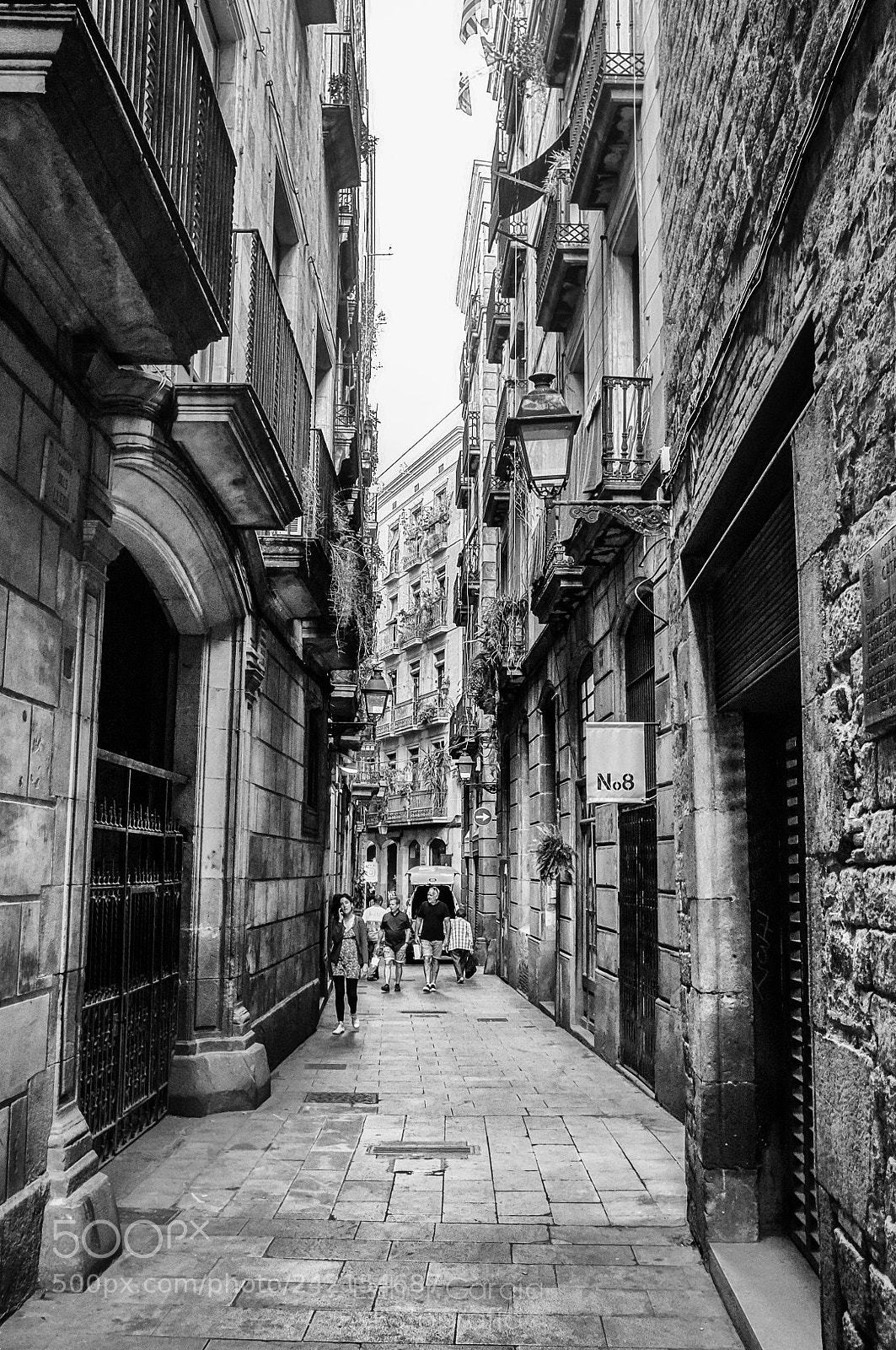 Fujifilm FinePix X100 sample photo. City walk photography