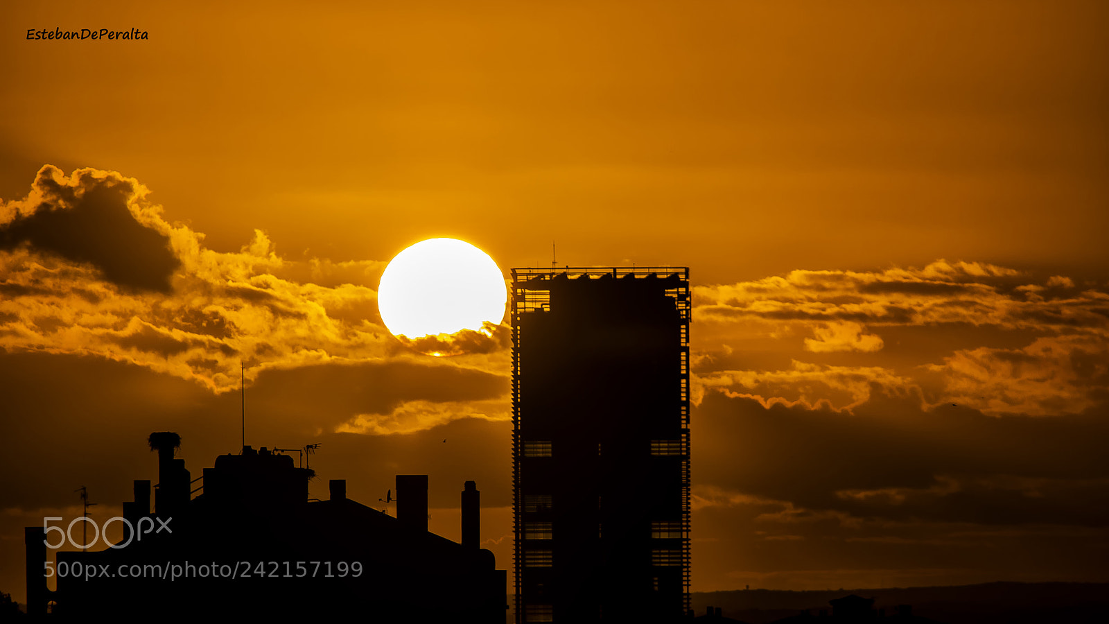 Canon EOS 750D (EOS Rebel T6i / EOS Kiss X8i) sample photo. Torre siglo xxi. badajoz photography