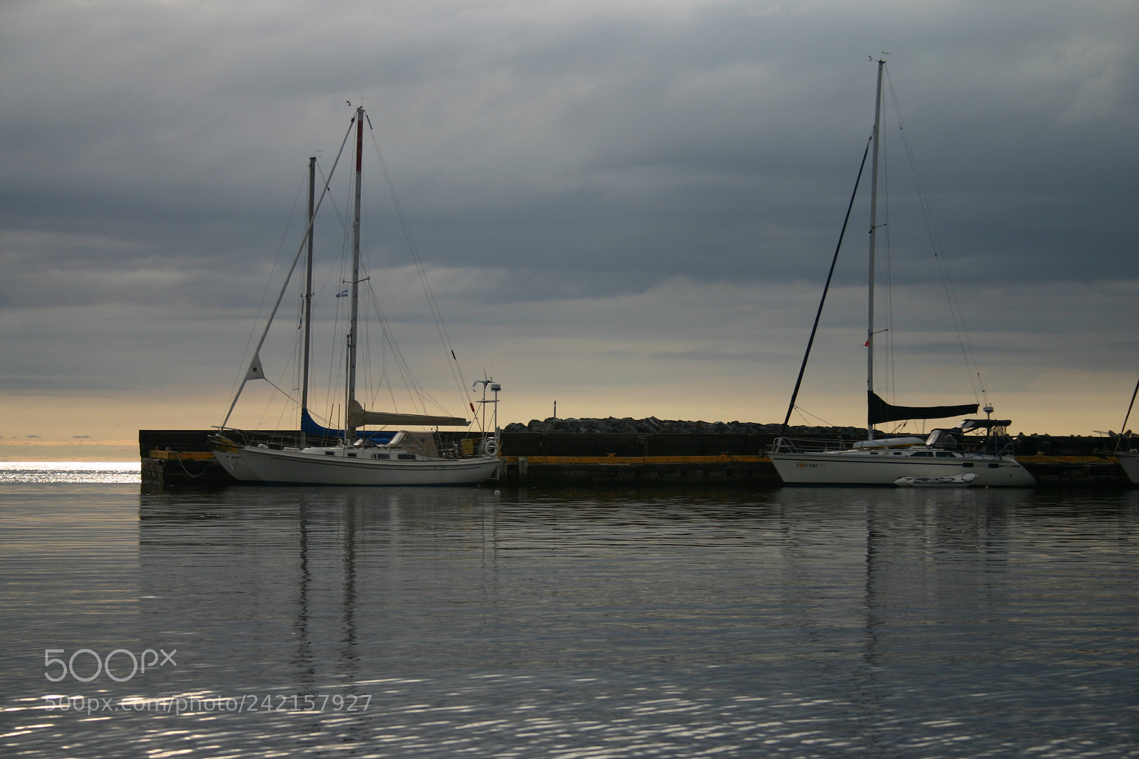 Canon EOS 300D (EOS Digital Rebel / EOS Kiss Digital) sample photo. Boats at iles-de-la-madeleine photography
