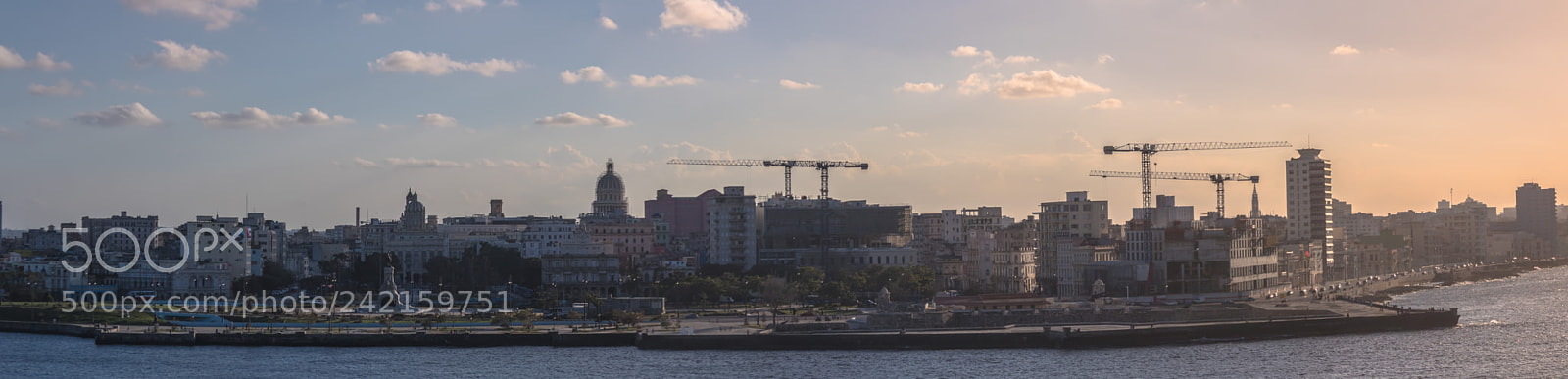 Canon EOS 750D (EOS Rebel T6i / EOS Kiss X8i) sample photo. Panorama of my city photography